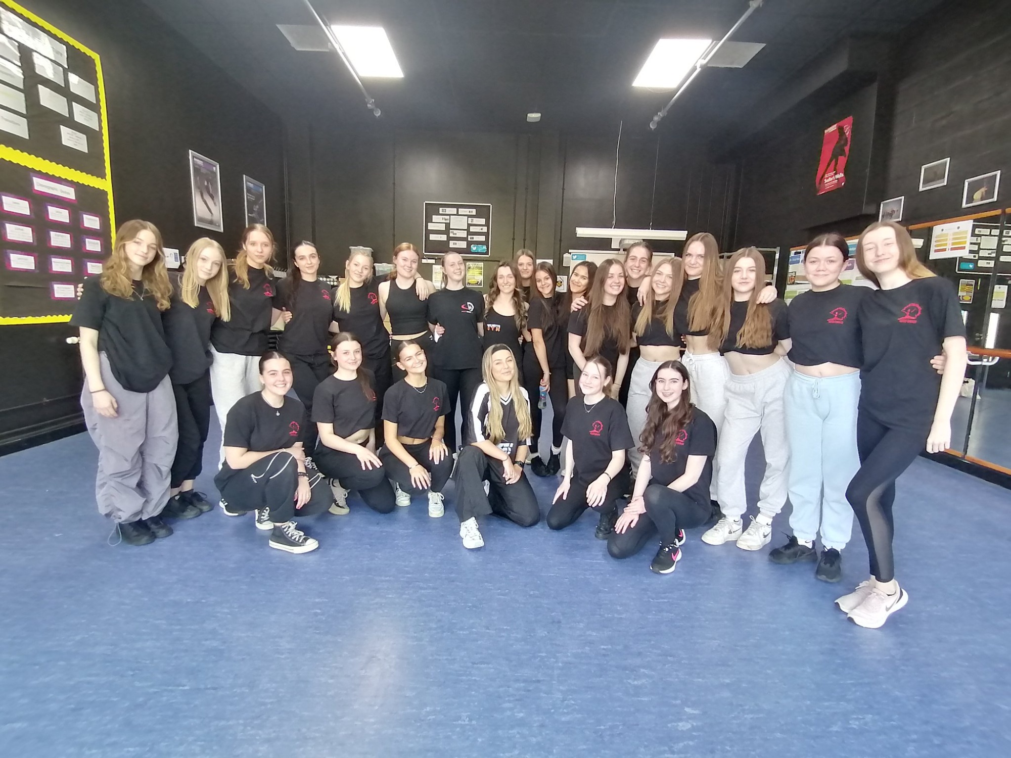 Group photo with Devon Young in dance studio